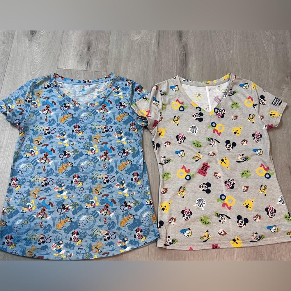 Walt Disney World T-shirts Women’s size small four parks lot of two
